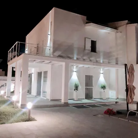Saline A Mondello Villa *
