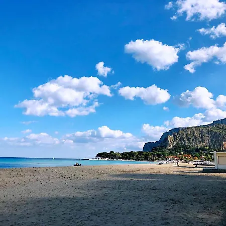 Villa Saline A Mondello *